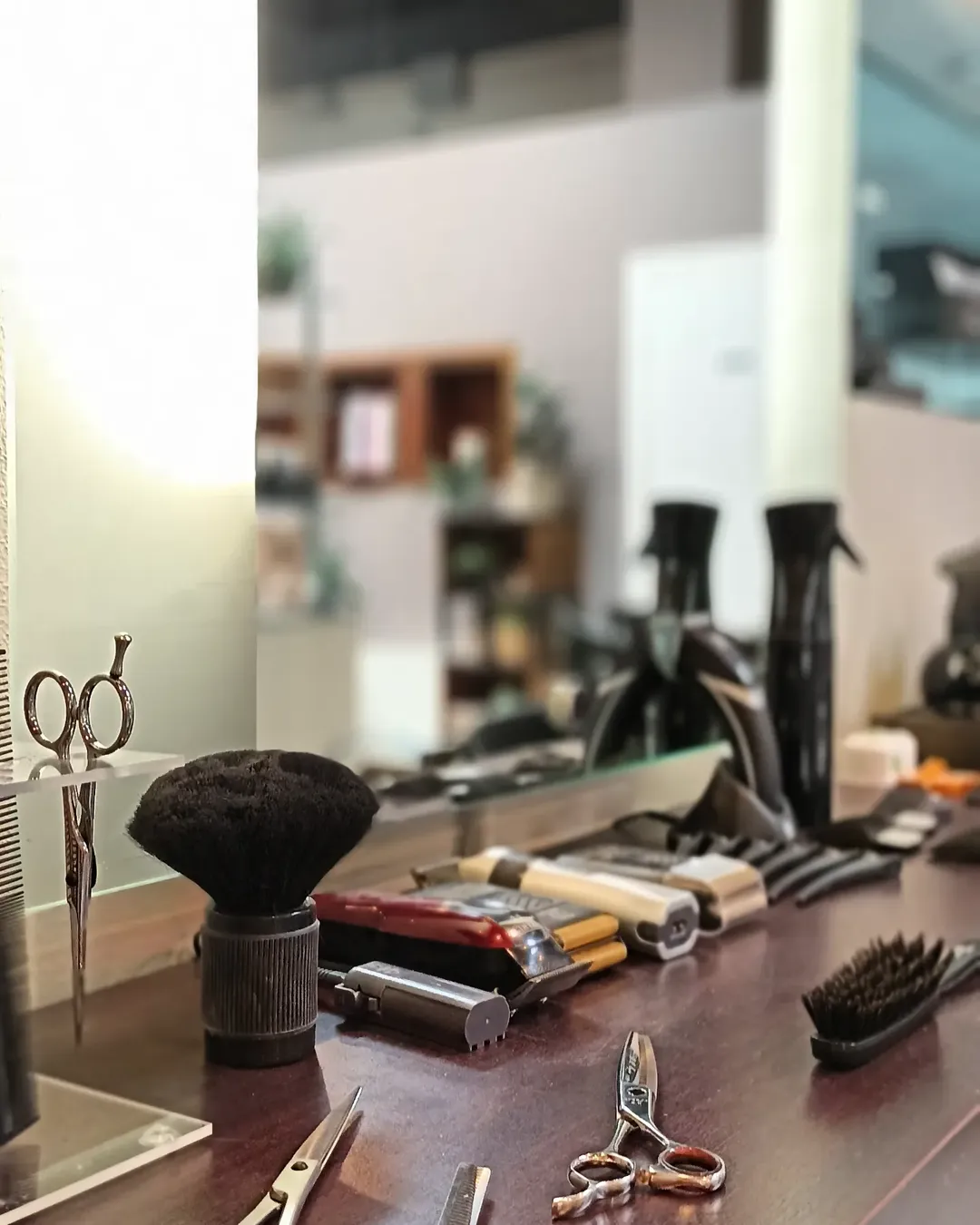 Strumenti del barbiere Alessandro Zamuner — Punto B