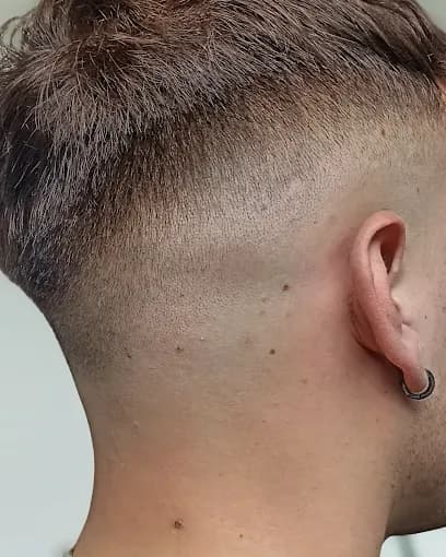 Taglio con sfumatura da Alessandro Punto B